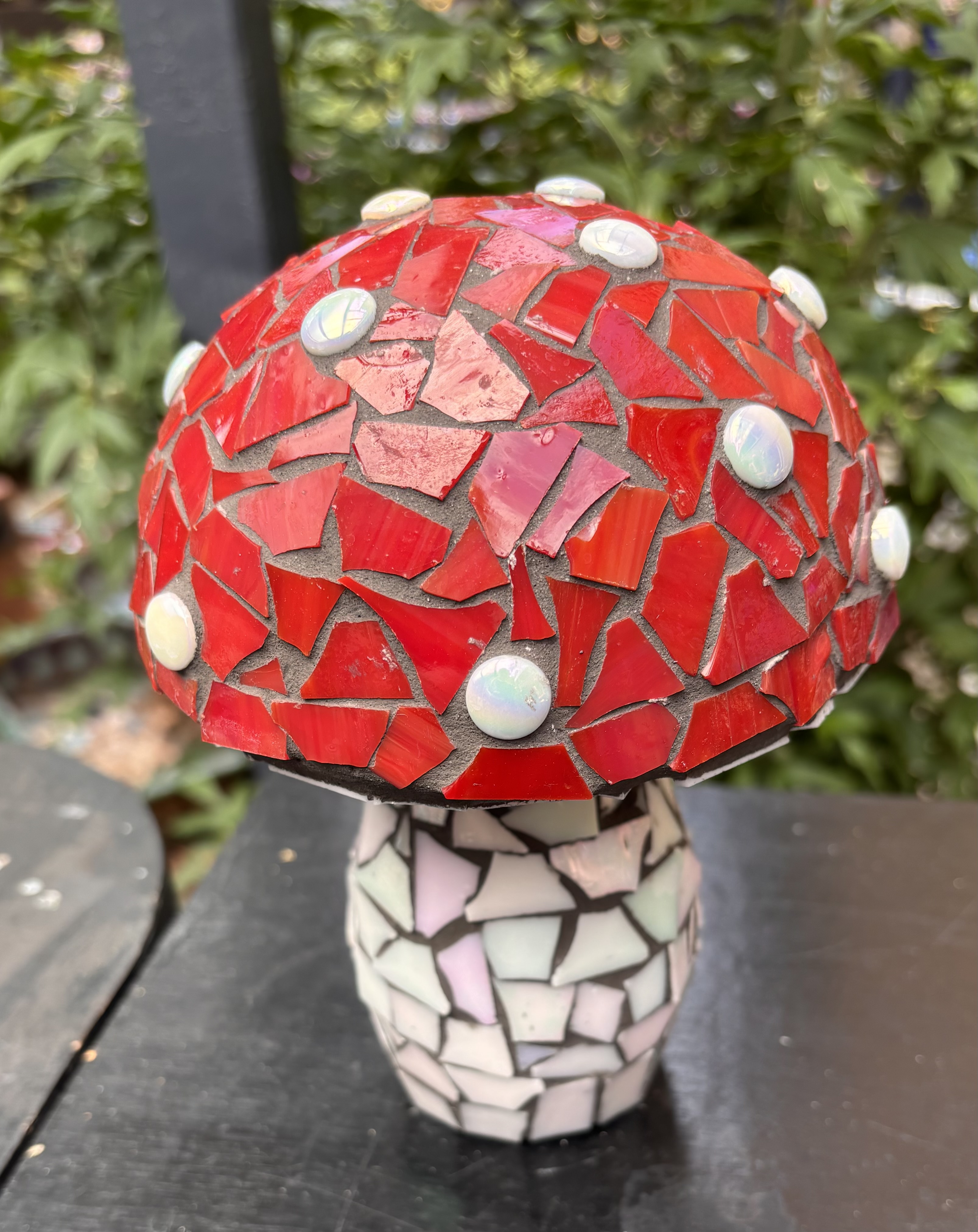 Paddestoel rood met witte stippen